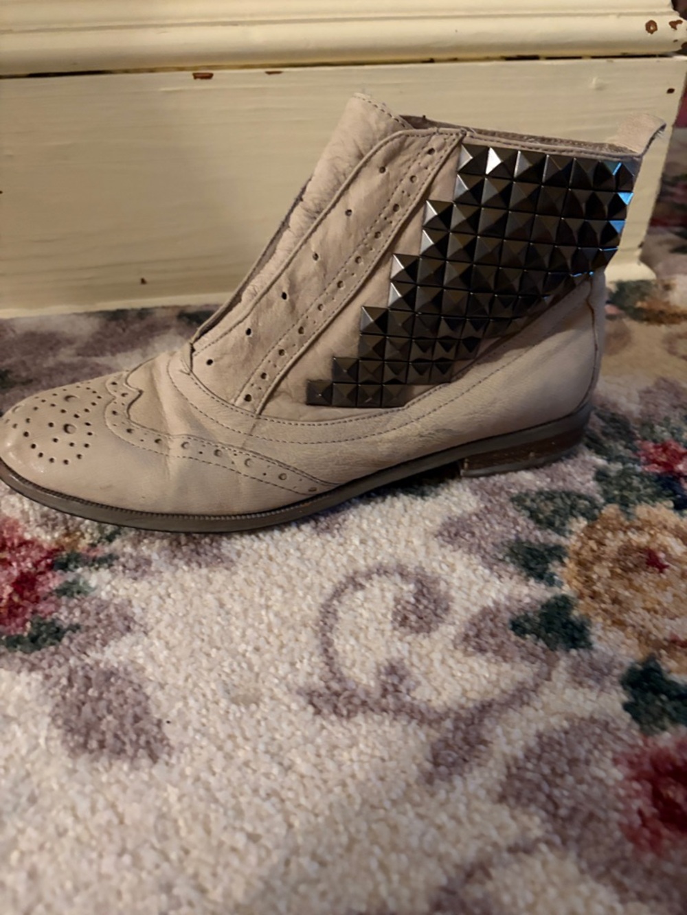 Sam Edelman Beige Leather Stud-Embellished Ankle Bootie